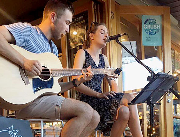 Chelsea and Peter Acoustic Duo Adelaide